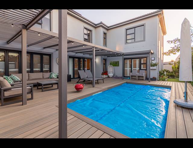 5 BEDROOM FREEHOLD FOR SALE IN SAGEWOOD